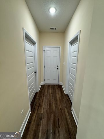 100 N Sky Drive, Warner Robins, GA 31093