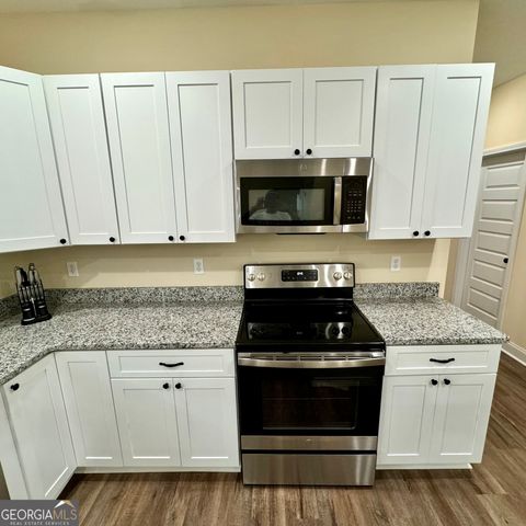 100 N Sky Drive, Warner Robins, GA 31093