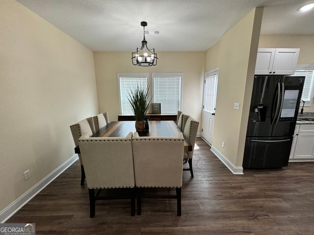 100 N Sky Drive, Warner Robins, GA 31093