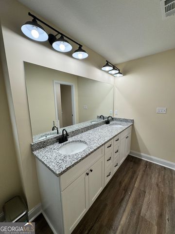 100 N Sky Drive, Warner Robins, GA 31093