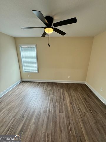 100 N Sky Drive, Warner Robins, GA 31093