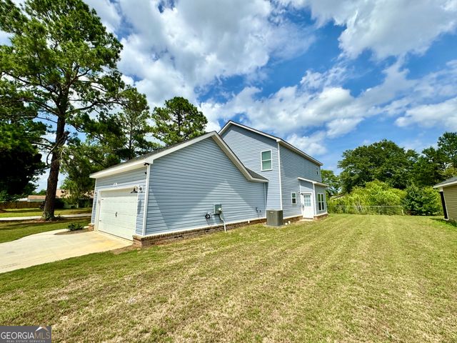 100 N Sky Drive, Warner Robins, GA 31093
