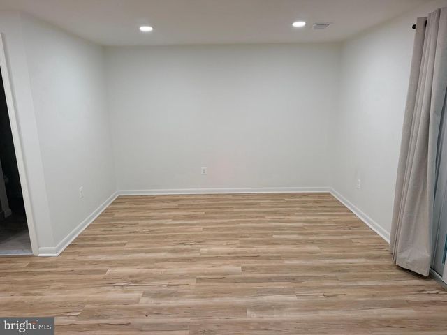 6062 HOLLOW HILL LN, Springfield, VA 22152