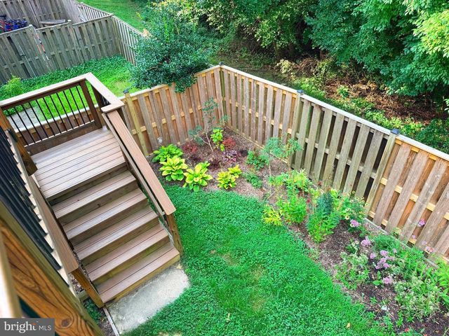 6062 HOLLOW HILL LN, Springfield, VA 22152