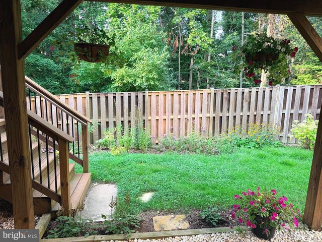 6062 HOLLOW HILL LN, Springfield, VA 22152