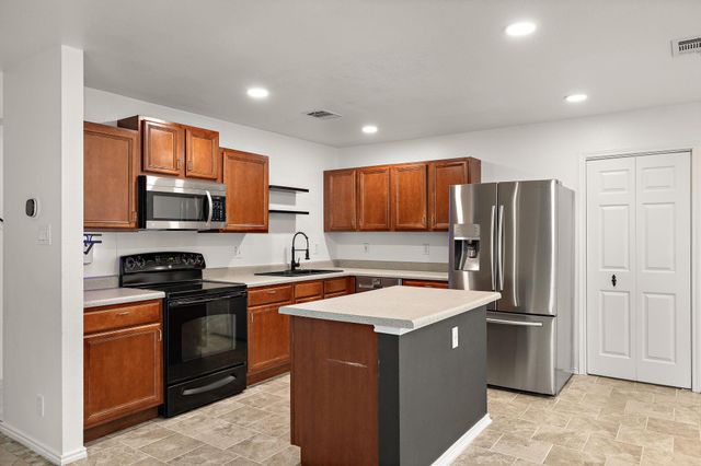 201 Lexington, Kyle, TX 78640