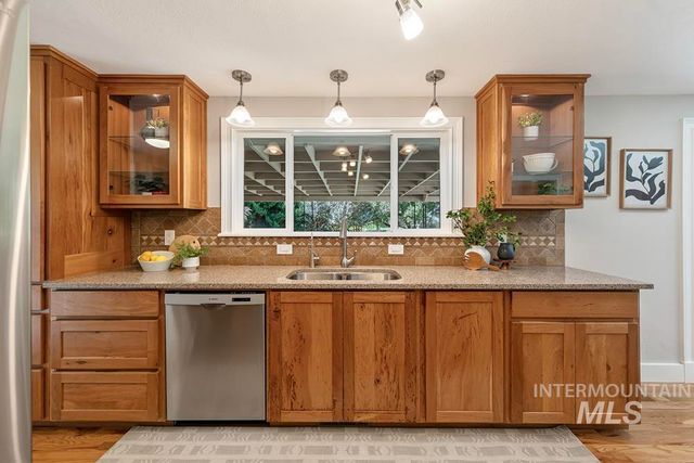 10919 W Cruser Dr, Boise, ID 83709