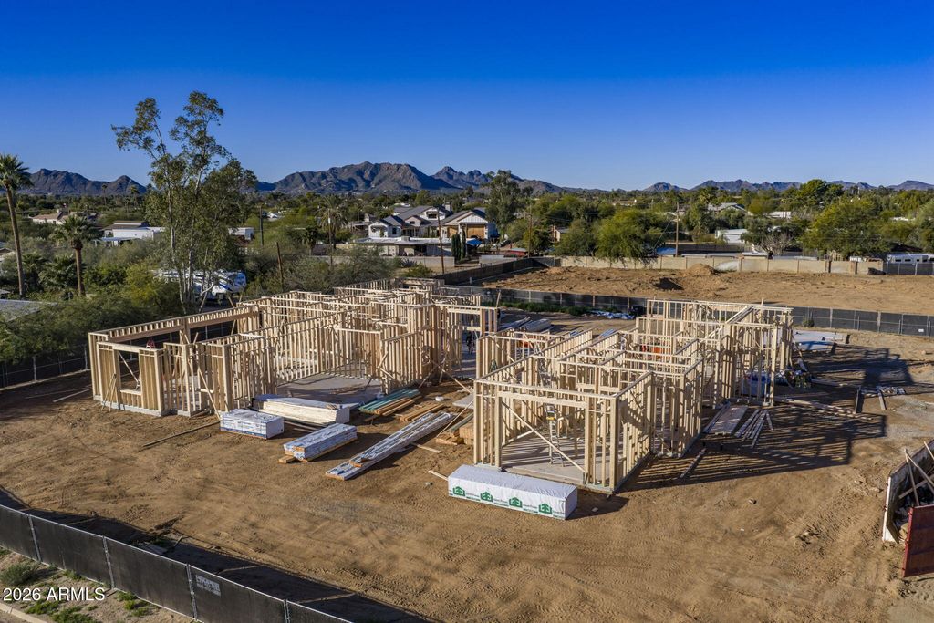 Image 25 of property listing at 11460 N 71ST Street, Scottsdale, AZ 85254