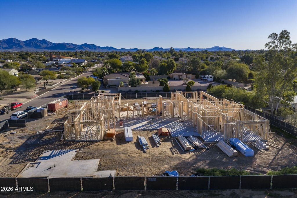 Image 30 of property listing at 11460 N 71ST Street, Scottsdale, AZ 85254