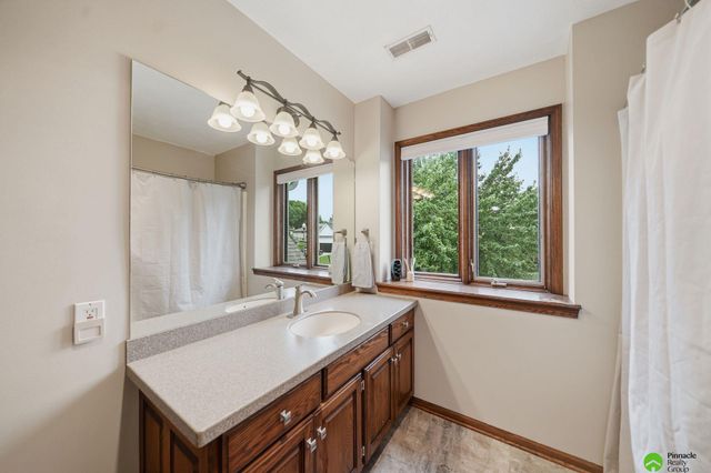 3220 Browning Street, Lincoln, NE 68516