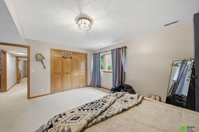 3220 Browning Street, Lincoln, NE 68516