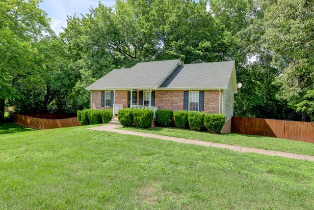 3253 N Senseney Cir, Clarksville, TN 37042