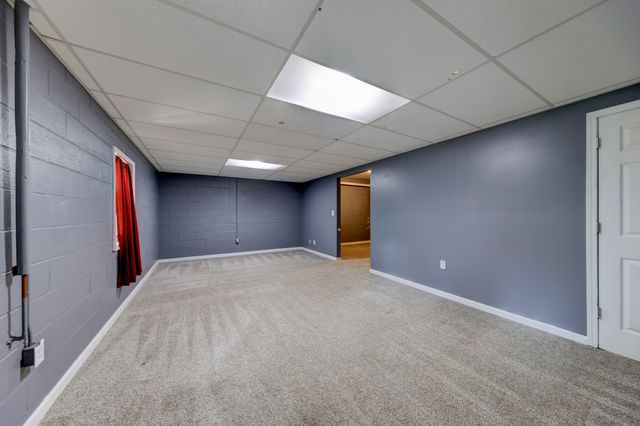 3253 N Senseney Cir, Clarksville, TN 37042