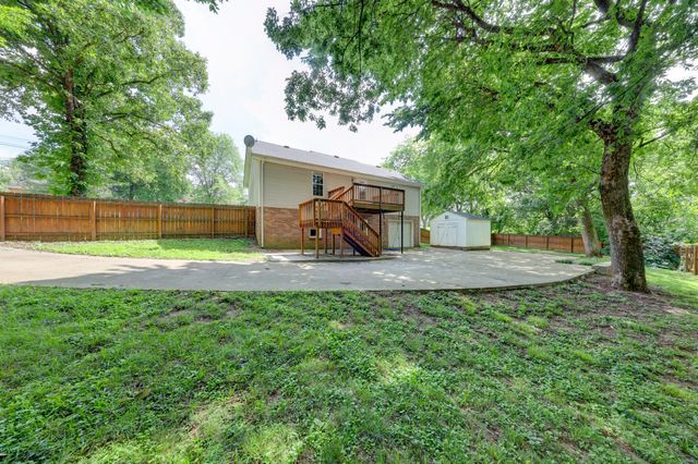 3253 N Senseney Cir, Clarksville, TN 37042