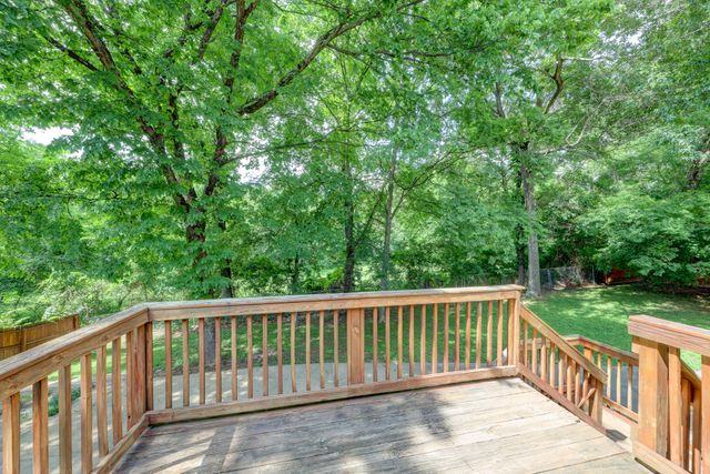 3253 N Senseney Cir, Clarksville, TN 37042