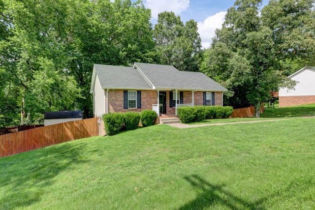 3253 N Senseney Cir, Clarksville, TN 37042