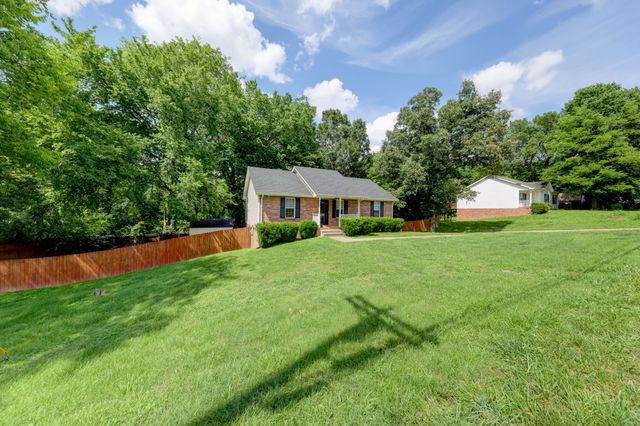3253 N Senseney Cir, Clarksville, TN 37042