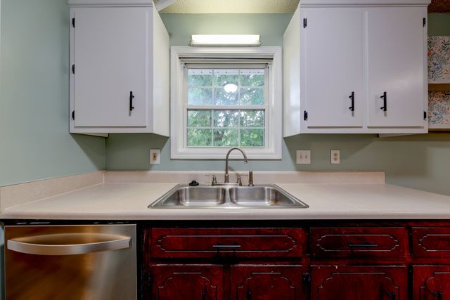 3253 N Senseney Cir, Clarksville, TN 37042