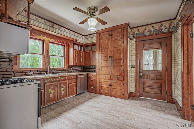 234 Lake Street, Wilson, NY 14172