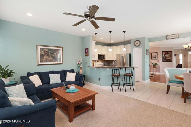 1 Essex Drive, Jackson, NJ 08527