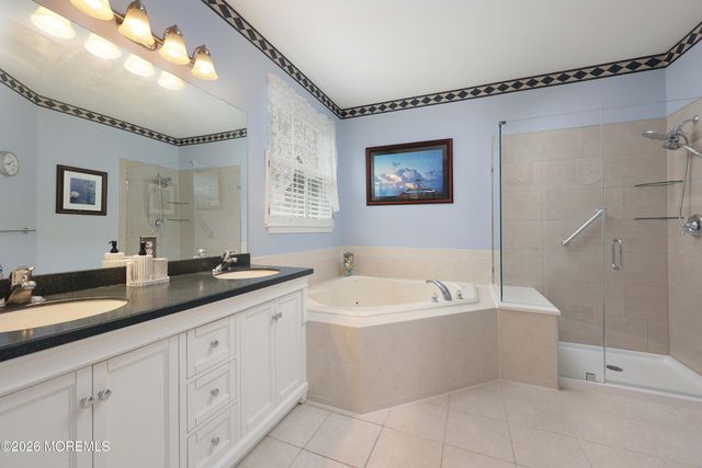 1 Essex Drive, Jackson, NJ 08527