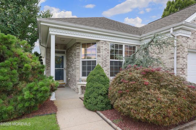 1 Essex Drive, Jackson, NJ 08527
