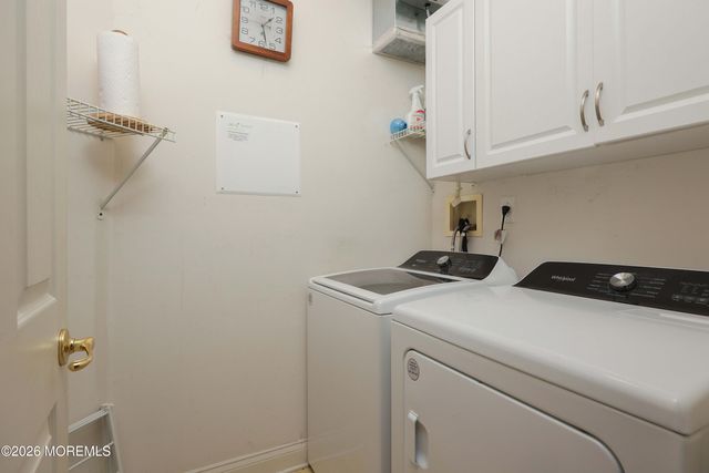 1 Essex Drive, Jackson, NJ 08527