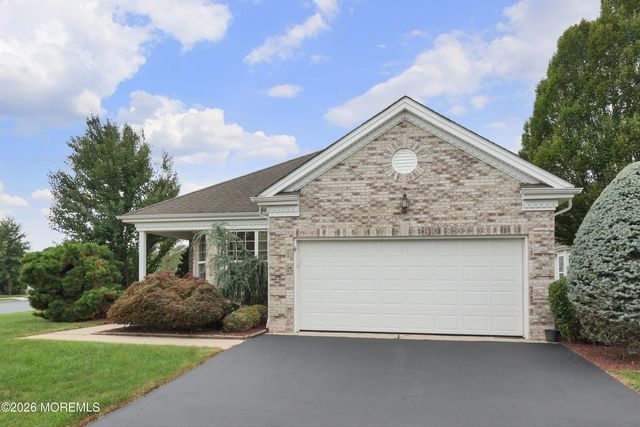 1 Essex Drive, Jackson, NJ 08527