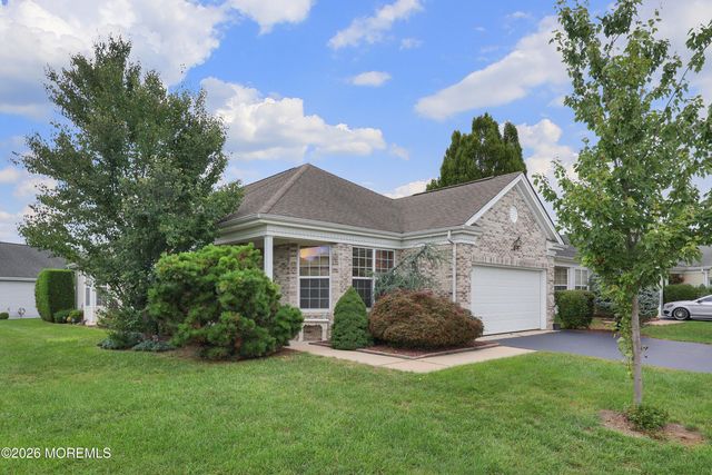 1 Essex Drive, Jackson, NJ 08527