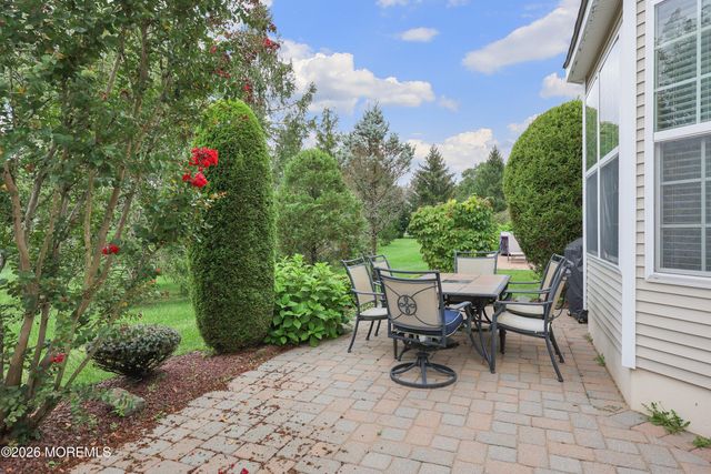 1 Essex Drive, Jackson, NJ 08527