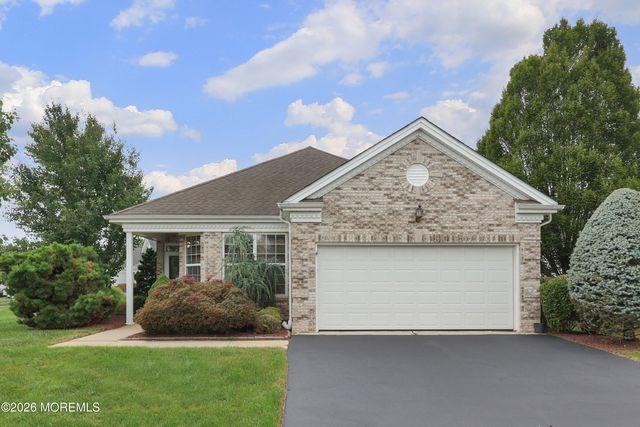 1 Essex Drive, Jackson, NJ 08527