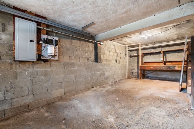 77 Wright Street, Arlington, MA 02474