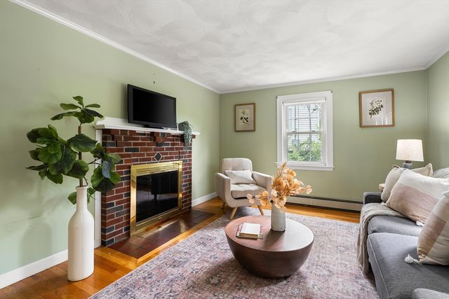 77 Wright Street, Arlington, MA 02474