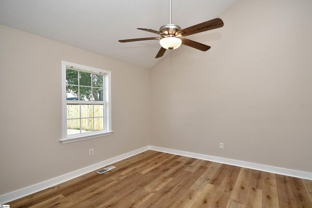 8 Montvale Drive, Simpsonville, SC 29681