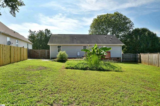 8 Montvale Drive, Simpsonville, SC 29681