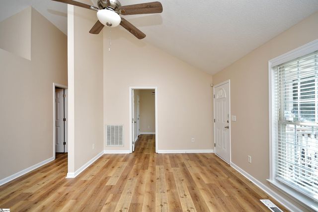 8 Montvale Drive, Simpsonville, SC 29681