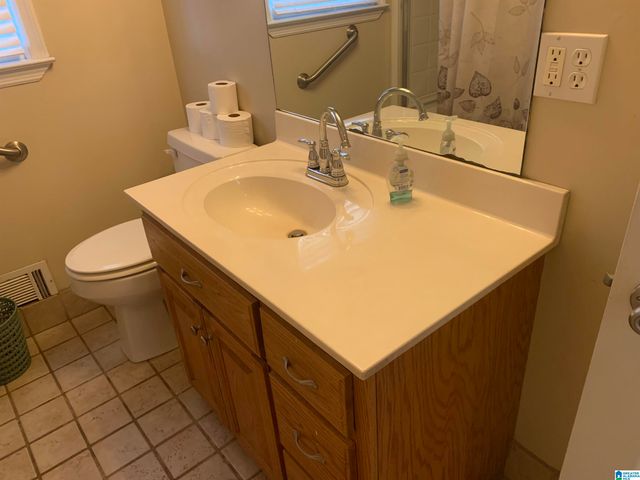 2086 CHERRY AVENUE, Hueytown, AL 35023