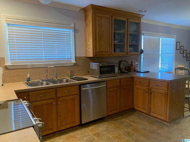 2086 CHERRY AVENUE, Hueytown, AL 35023