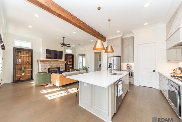 2029 Deaux Parc Dr, Baton Rouge, LA 70808