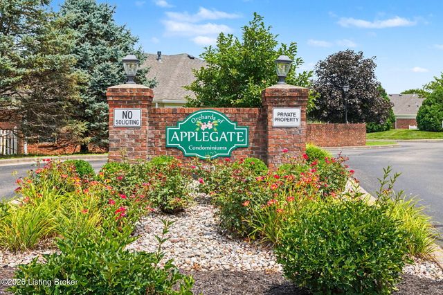8537 Applegate Village Dr, Louisville, KY 40219