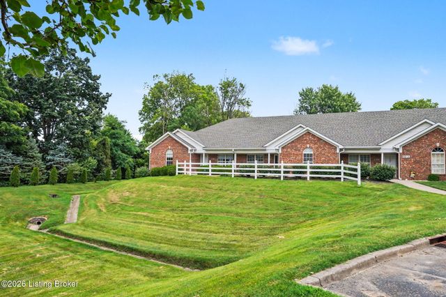 8537 Applegate Village Dr, Louisville, KY 40219