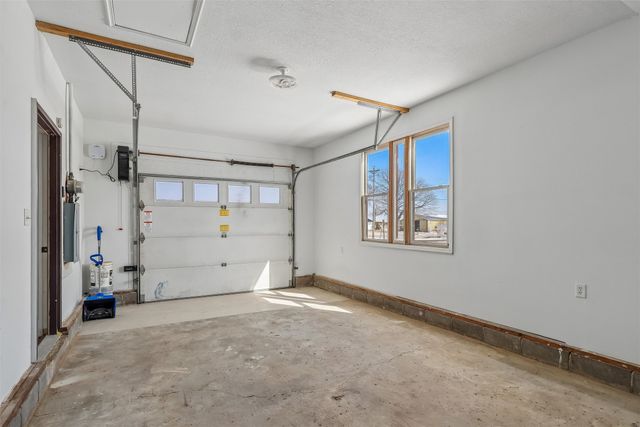 713 E Jasper Street, Pleasantville, IA 50225