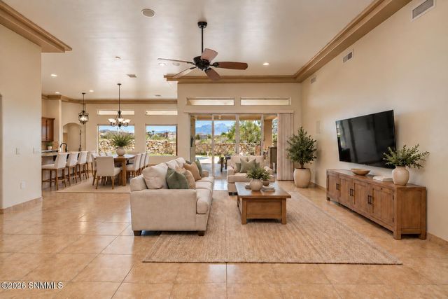 5667 Calle De Paradise, Las Cruces, NM 88011