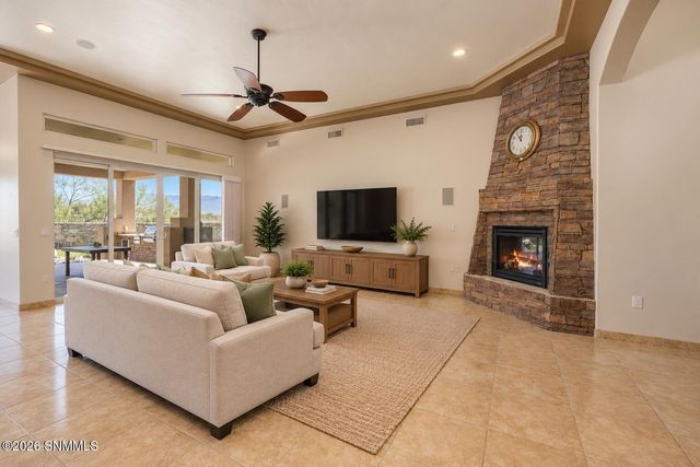 5667 Calle De Paradise, Las Cruces, NM 88011