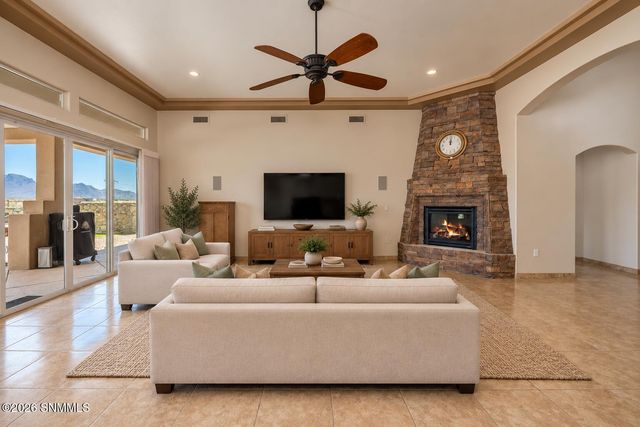 5667 Calle De Paradise, Las Cruces, NM 88011