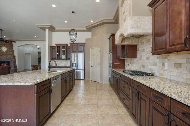 5667 Calle De Paradise, Las Cruces, NM 88011