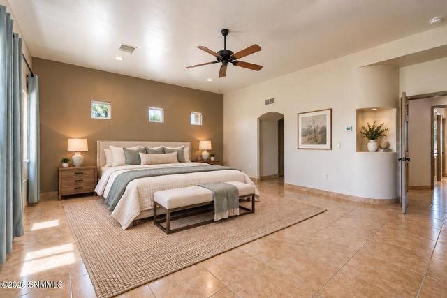 5667 Calle De Paradise, Las Cruces, NM 88011