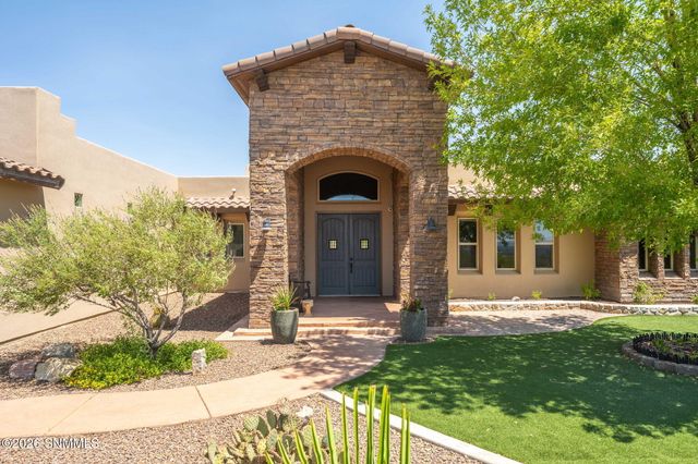 5667 Calle De Paradise, Las Cruces, NM 88011