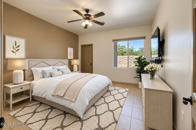 5667 Calle De Paradise, Las Cruces, NM 88011