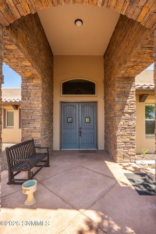 5667 Calle De Paradise, Las Cruces, NM 88011
